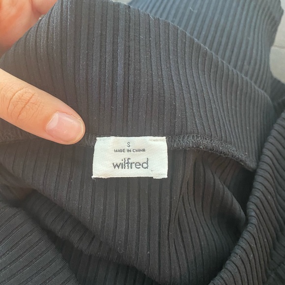 Wilfred stretchy black off shoulder top - Picture 2 of 2